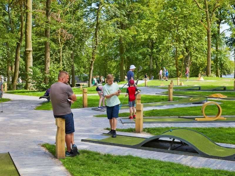 Mini golf